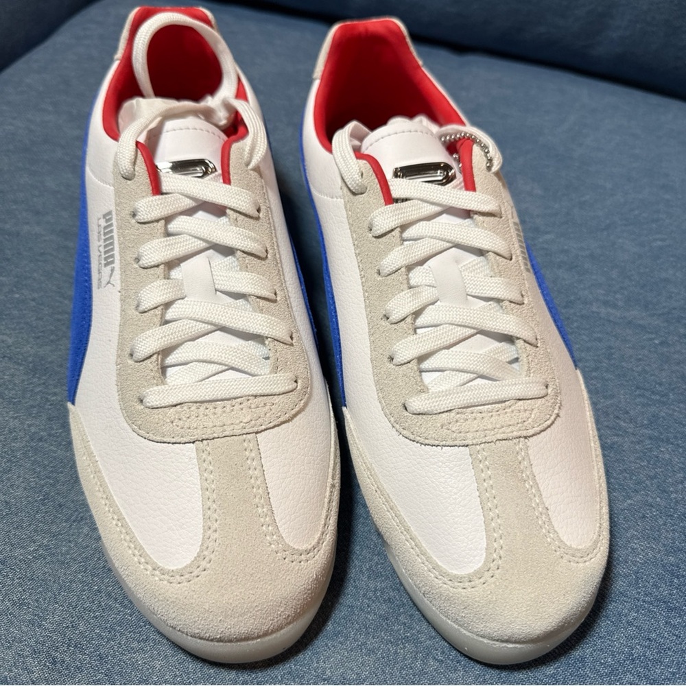 BNIB PUMA Women’s White and Blue Las Vegas Sneakers, size 9.5 - Picture 2 of 8